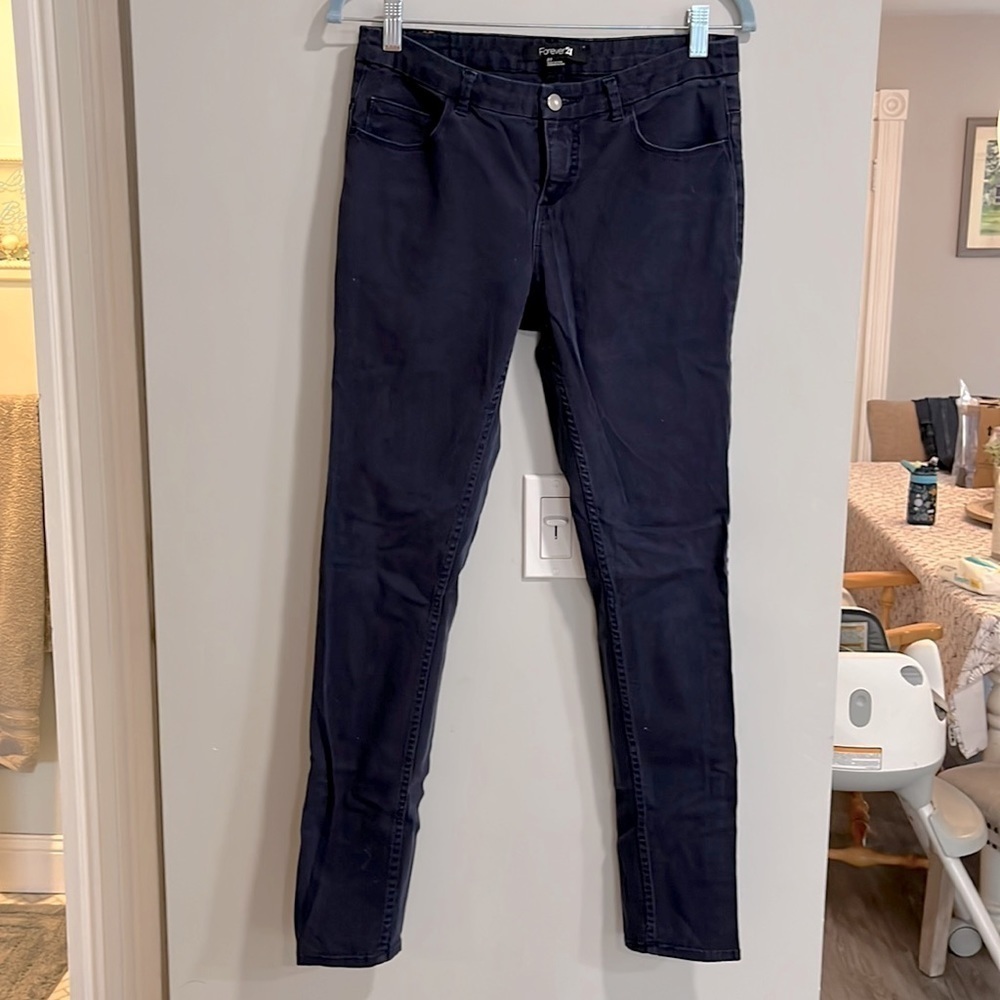 ⭐️6 for $35 - Mix & Match⭐️ Forever 21 Navy Chino Skinny Pants